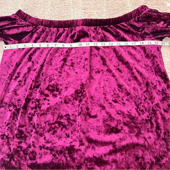 Karen Kane Crushed Velvet Blouse Flowy Top Cranberry Wine Color SZ Large Holiday - Picture 8 of 10